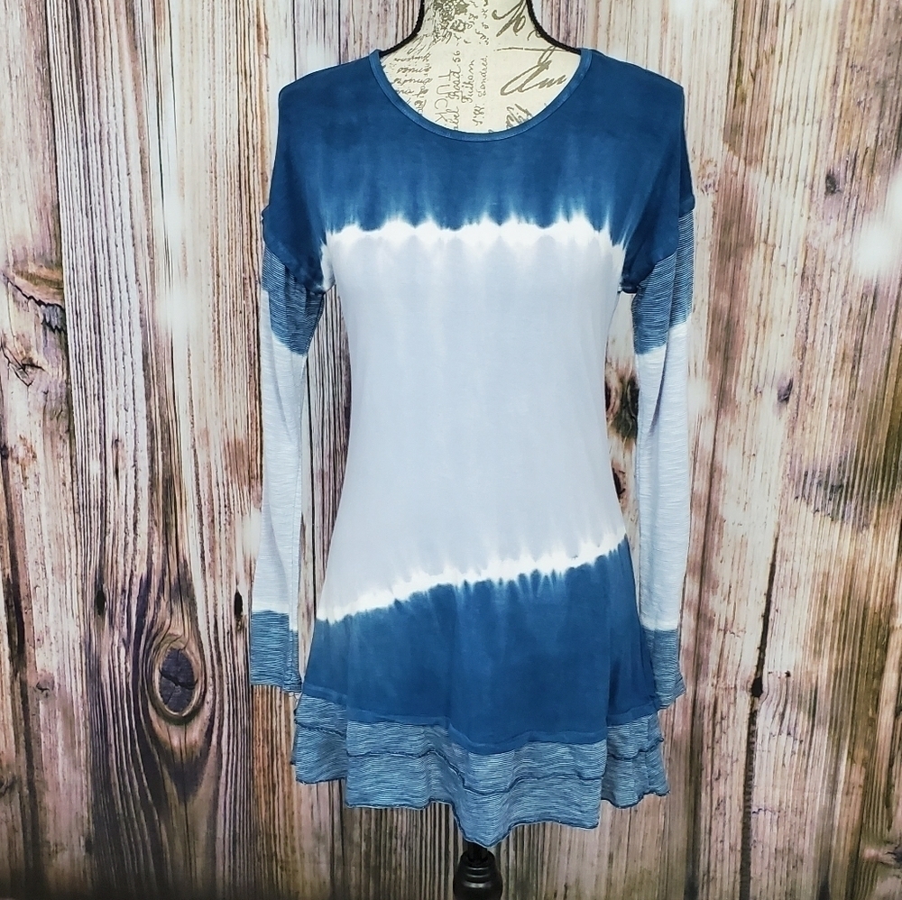 G Scent Tye Dye Long Sleeve Ruffle Hem Tunic